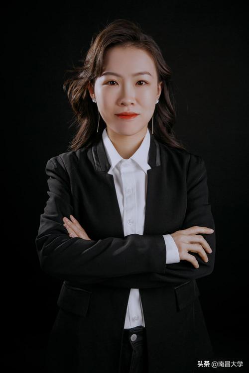 谢晨彬,中共.,化学学院专职辅导员,研究生党务秘书